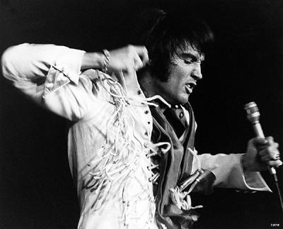 Elvis in passion

