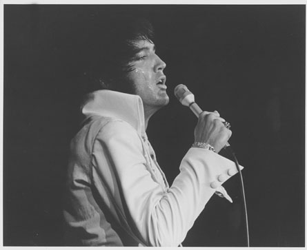 Elvis Presley sing1
