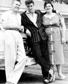 Elvis Presley with his both parents

