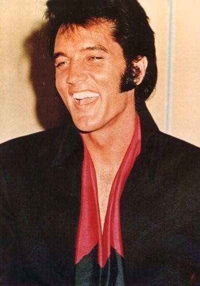 Elvis with big smile
